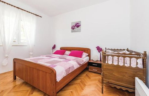 Lovely Home In Unesic - Foto 27