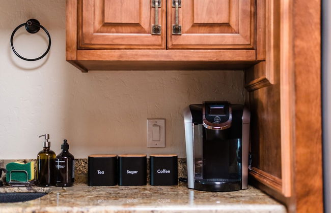 Desert Ridge by Avantstay Spacious Oasis w/ Pool & Hot Tub - Foto 19