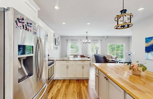 Fun on the Cove! Home with Dock and Foosball - Foto 12