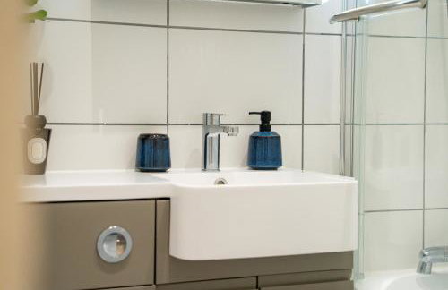 Spacious Luxury 2 Bedroom City Centre Apartment with Terrace & High Ceiling - Foto 26