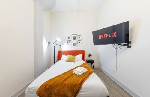 Luxurious 5BR Suite Perfect for Group of 12 guests with Pool table, Optional Parking and Gym Access Near McCormick Place and Soldier Field - Foto 19