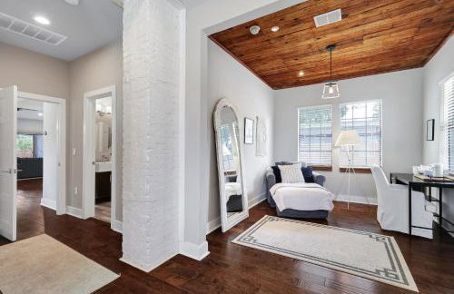 Getaway Near River Walk DT Yard BBQ Pet Games - Foto 29