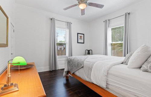 Cozy Downtown Seneca Bungalow - Foto 22