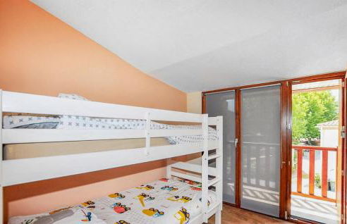 3 Bedroom Nice Home In Saint-Génis-Des-Fontai - Foto 17