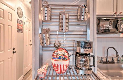 Beachfront Corpus Christi Condo with Arcade Room! - Foto 14