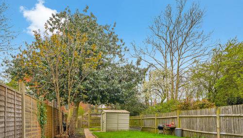 Air Conditioned Willesden Green Apartment - Foto 5, Garden, Garden view