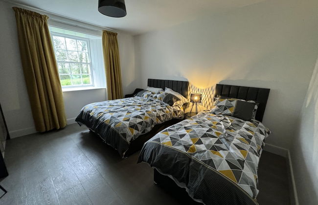 Captivating 5-bed Apartment Near Sion Mills - Foto 3