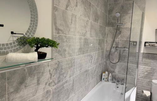 Stunning 3 bed house - Wantage - Photo 32