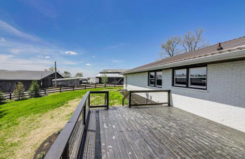 Dry Ridge Farmhouse with Hot Tub and Game Room! - Foto 31