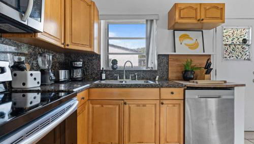 Retro Rewind - Location parking and all the vibes - Foto 4