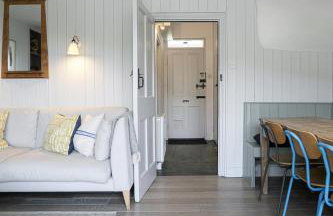 Coastguard Cottage - set in an elevated position with fabulous views overlooking Portloe - Photo 6