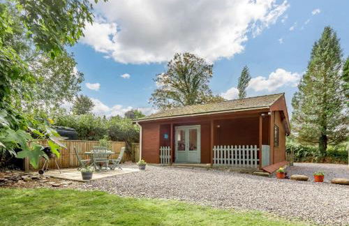 2 Bed in Pencader 89500 - Photo 1