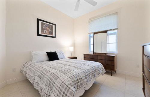 Waterfront Bliss Retreat Sailboat Access and Heated Pool - Foto 9