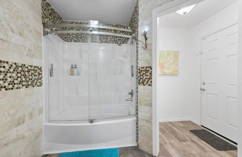 Diamond Waters near DFW & Stadium , Private Pool - Foto 18