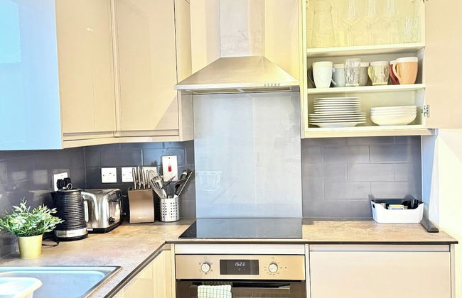 Hampton Suites Serviced Apartments - Photo 28