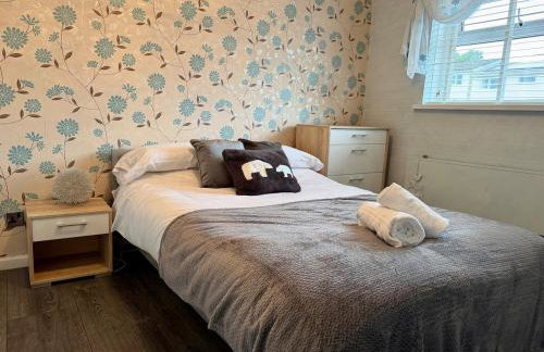 Stylish 3-Bed Family Pet-Friendly Home with Garden - Foto 32