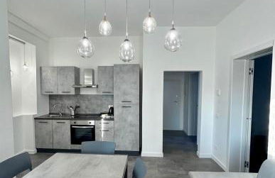 De Mio's Apartment - Photo 1