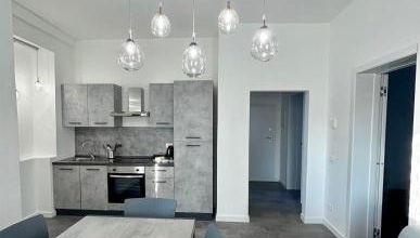 De Mio's Apartment - Photo 1