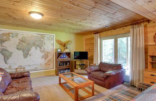 Lakefront Hazelhurst Cabin Dock and Pool Table - Foto 18