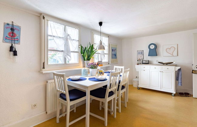 Romantic Holiday Home in Schleiden on the Village Square - Foto 24