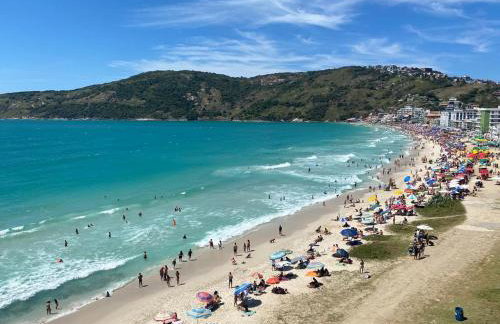 Prainha com roupa de cama e banho - Foto 68