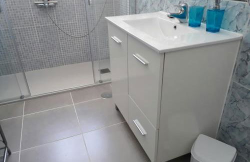 Villa with Private Pool and Gorgeous View - Photo 31