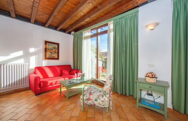 Liano Ginestra -Terrace & parking - Photo 11