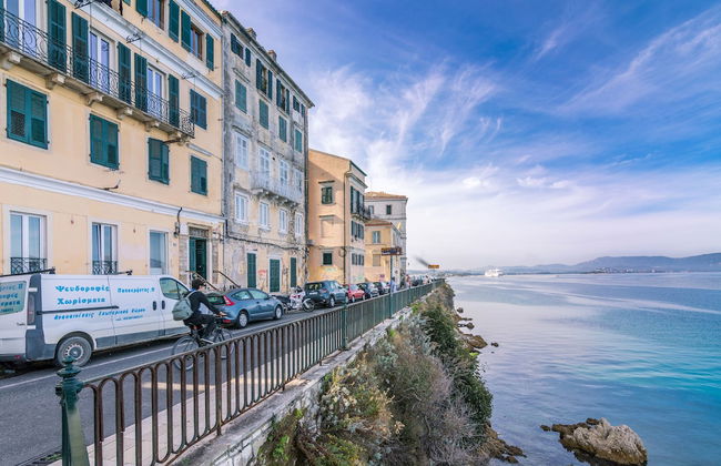 Mouragia Luxury Seaview Suite by Konnect - Foto 12