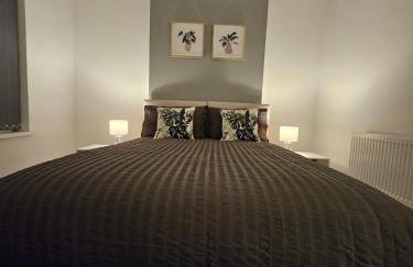 By the Joyous Stays - House with home comforts - Foto 8