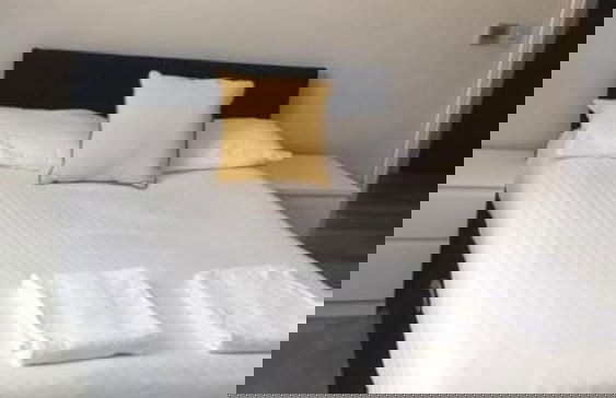 Lovely 2-bed Apartment in Brentwood - Foto 1