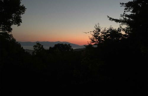 Yellow Mountain Blairsville Cabin with Scenic Deck - Foto 25