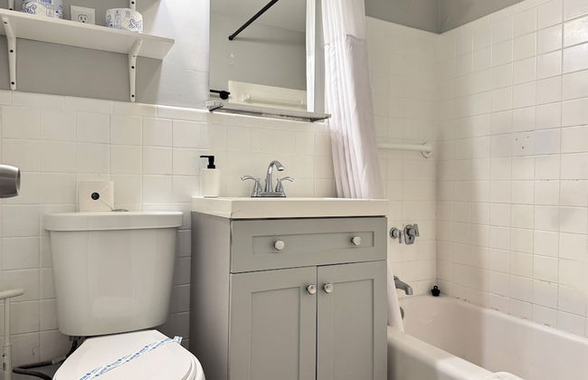 ATL Downtown 2B Condo with Free Parking - Foto 15