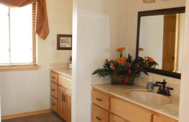 C20, Three bedroom, three bath log-sided, luxury Harbor North cottage with hot tub cottage - Foto 10