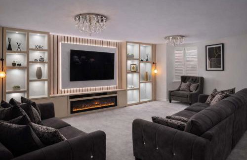 The Grand 4-Bed Ebbsfleet Home - Big Garden & Parking Space, Near Bluewater - Foto 3