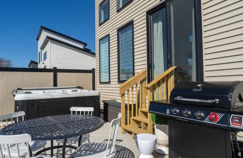 4BR, 2 & half Bath, Hot Tub, Private Parking, Near Ark - Foto 21