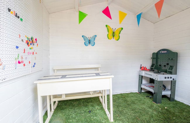 Beautiful Holiday Chalet in Emst With a Private Garden - Photo 16