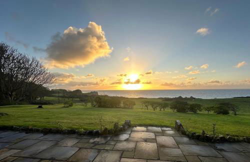 Inglewood - Historic retreat with incredible sea views - Photo 24