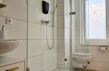 Schöne große Ferienwohnung 79m2 und 2 Bäder, Zentrumnah, 2OG - Foto 5