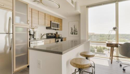 Tysons Corner 2br w fire pit steps to mall WDC-813 - Foto 5, Other