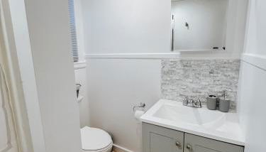 NEW! Cozy and Modern unit with Hot tub - Foto 5