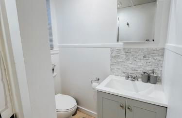 NEW! Cozy and Modern unit with Hot tub - Foto 5