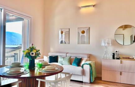 Brighter Days - Two-room apartment with lake view and pool - Photo 6