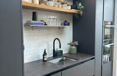 Charming Family Home near Richmond Park - Foto 20