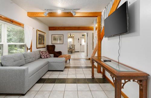 Central Lake Cozy Retreat AC Boat Launch Fire Pit - Foto 6