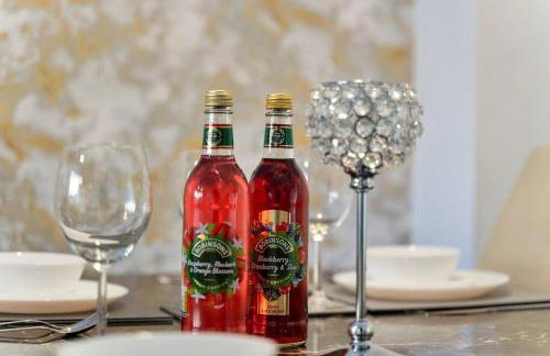 Luxury Birmingham City Centre Townhouse with FREE Parking - Sleeps 4 - Perfect for Contractors, Business Travellers, Families and other Groups - Near Bullring, Newstreet, Selfridges, NEC, NIA & Birmingham airport - Foto 9