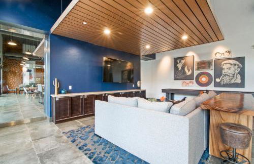 Global Luxury Suites in Menlo Park - Photo 50