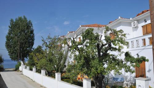 Okeanis Apartments - Photo 2