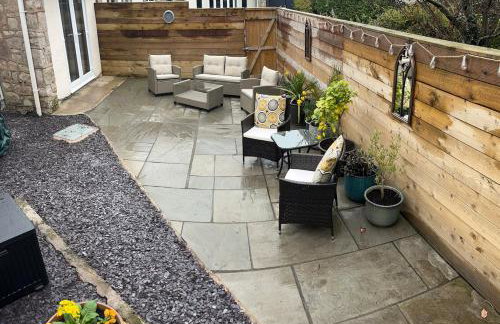 Private, Modern and Detached Garden Apartment - Photo 29