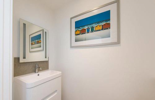 Delightful Seaside Hideaway 5 Mins to Beach - Foto 24