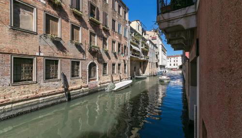 Behind On The Canalside Venice - Foto 4